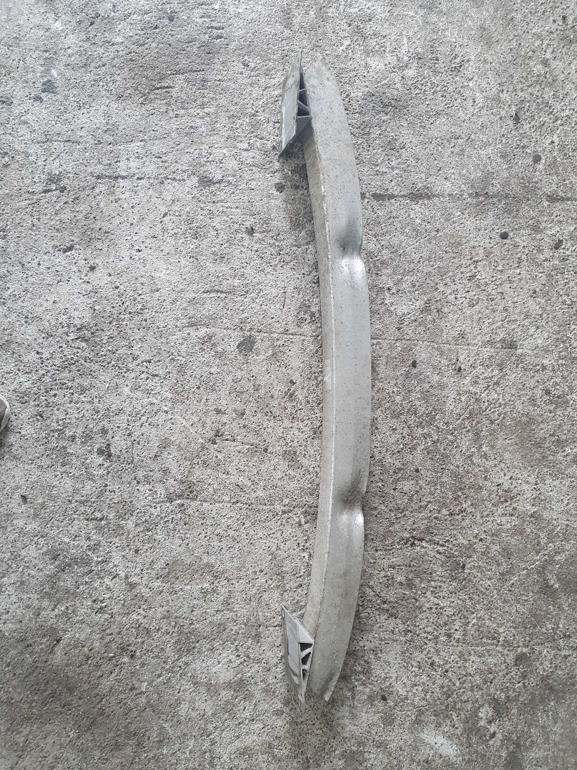 Belka pod zderzak tyl tylny Audi a3 8p 3 drzwi