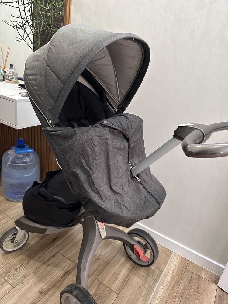 Продам коляску stokke xplory v4