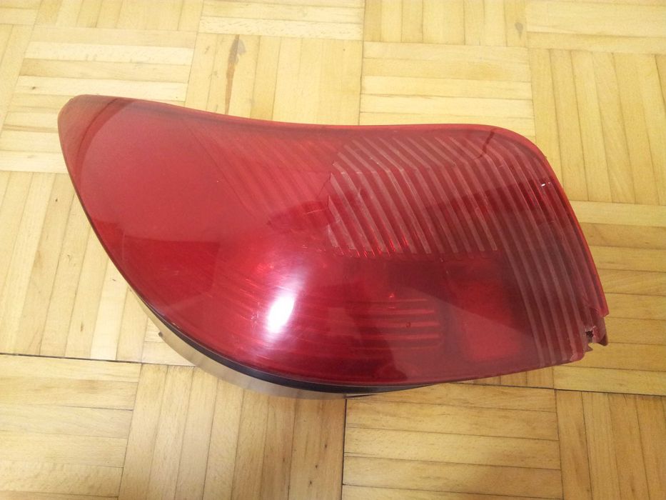 Задній ліхтар (стоп) правий Peugeot Peugeot 308 SW 2007-2013