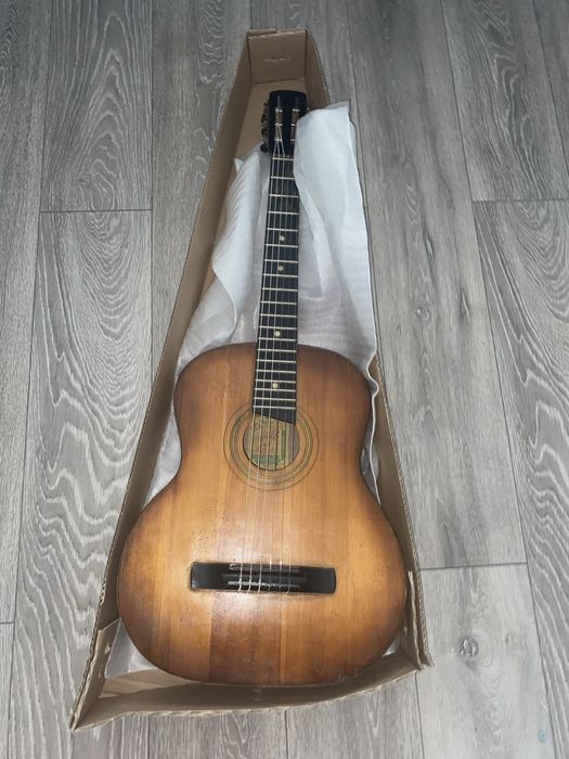 Класична радянська гітара