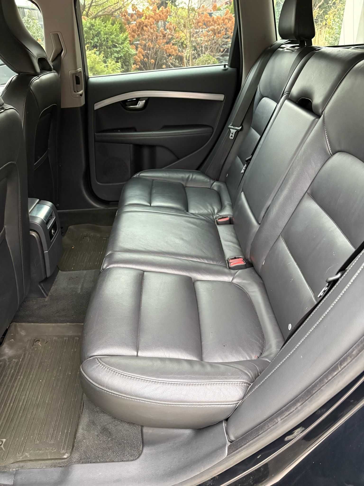 Volvo V70 D4 2.0 Diesel 181KM 2015r Xenon Navi BEZWYPADKOWY 1 właściel