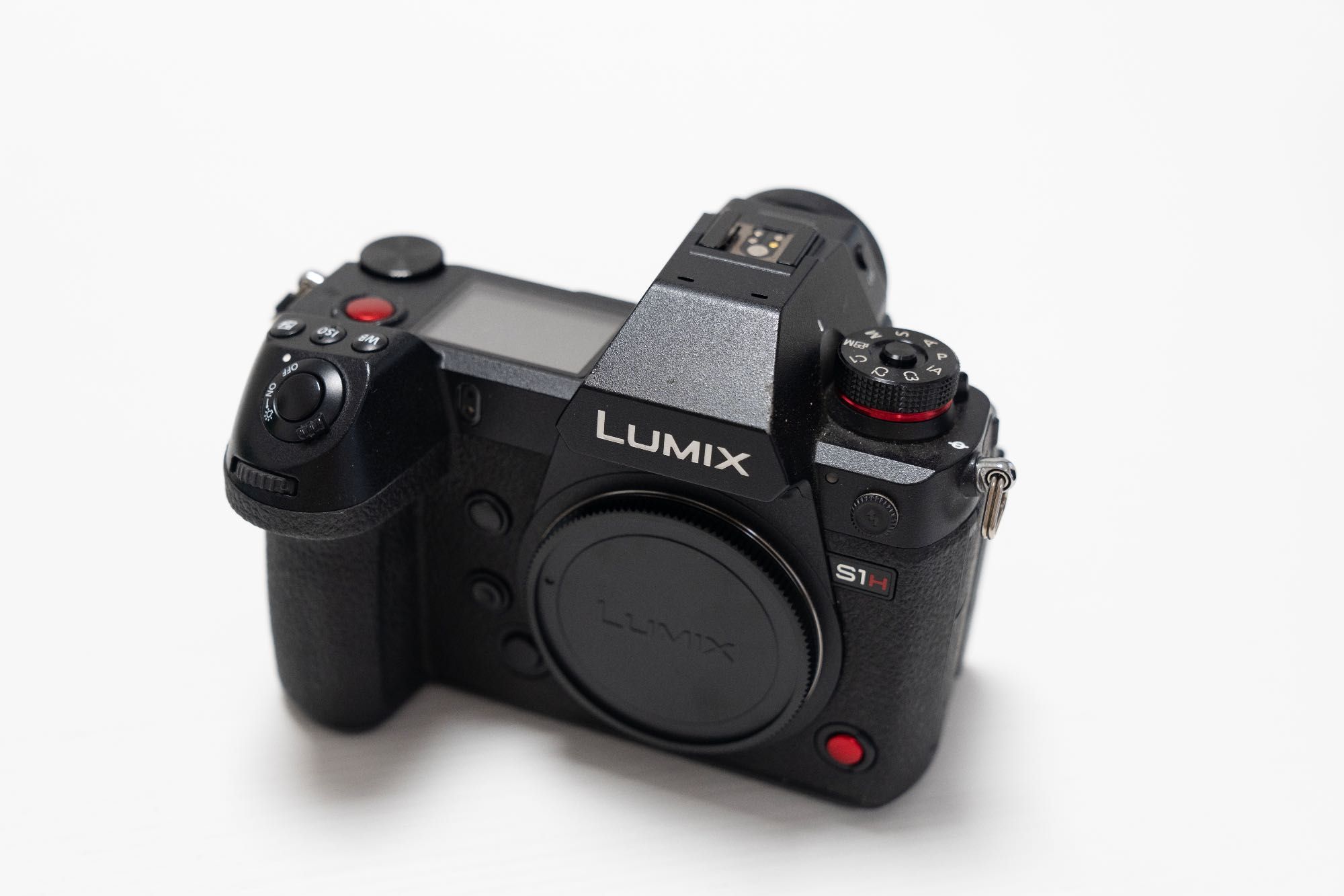 Lumix S1H + 2 Baterias originais e Cage