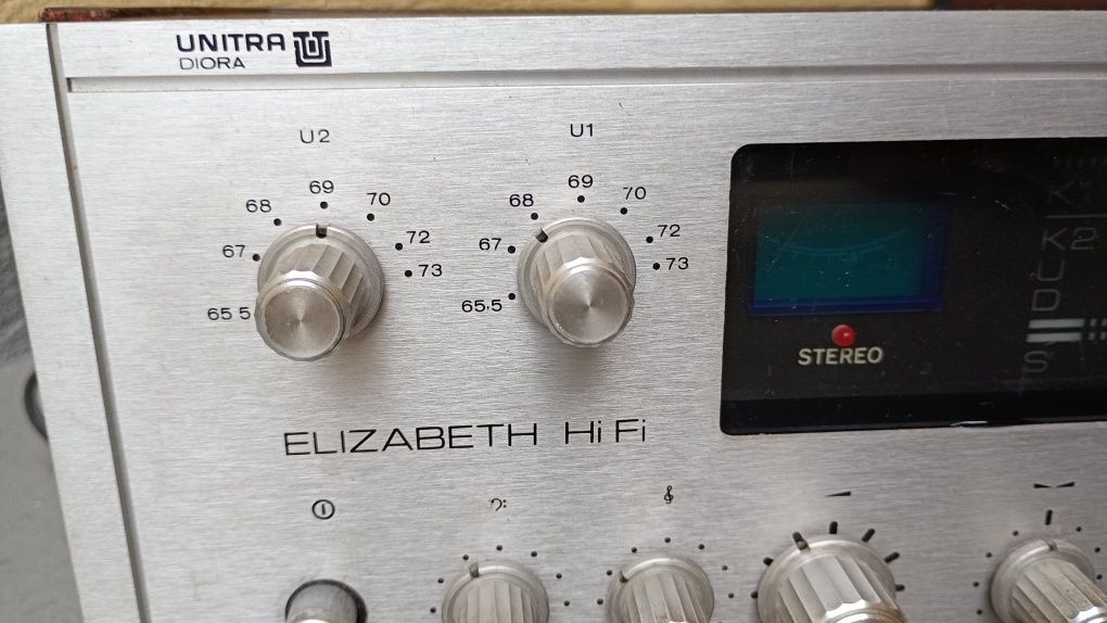 Amplituner Elizabeth HI FI