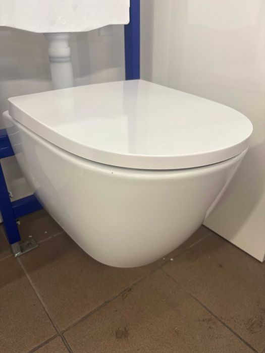 WYPRZEDAŻ Miska WC podwieszana ROCA Compacto Rimless +deska