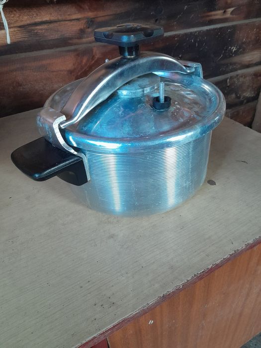 Garnek  aluminiowy ruski