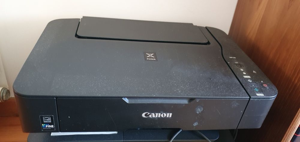 2 computadores e 2 impressoras avariados