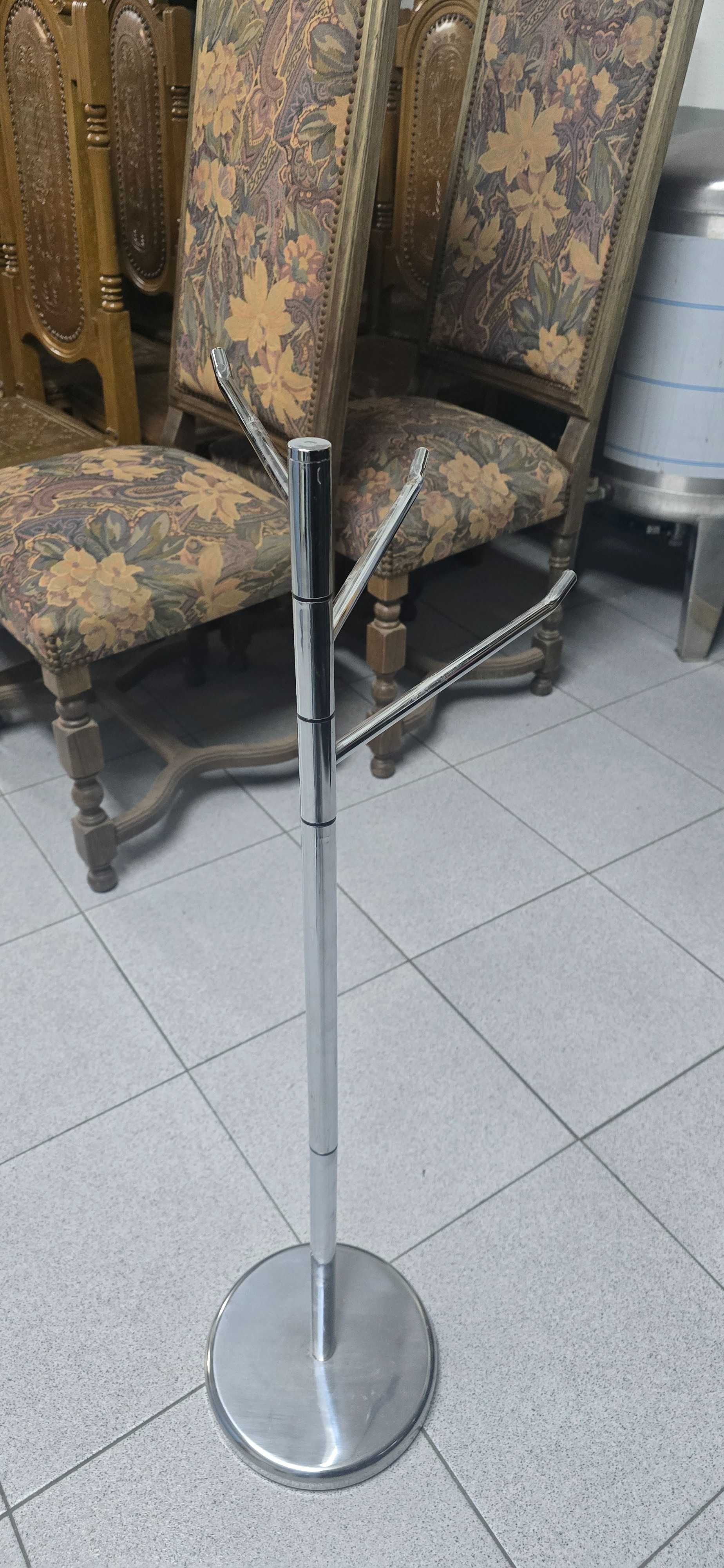 Suporte para toalhas de WC