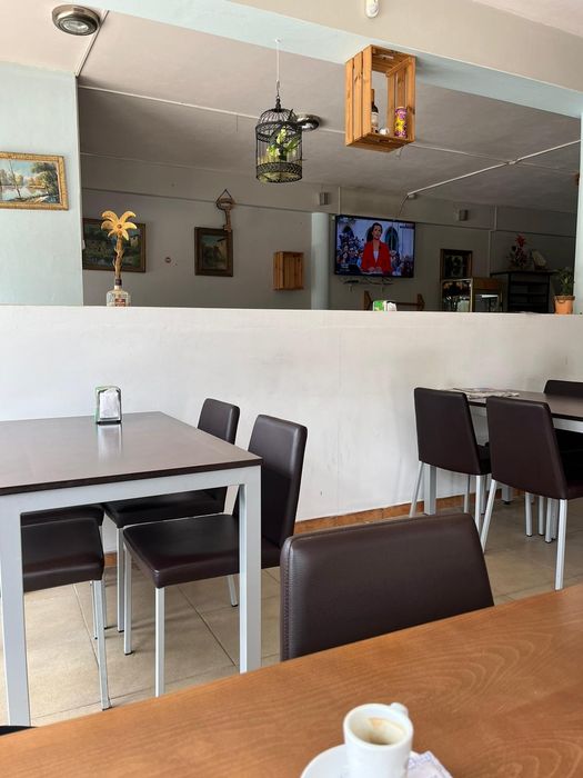 Vendo café+loja+terreno