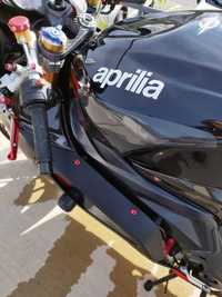 aprilia rsv 1000