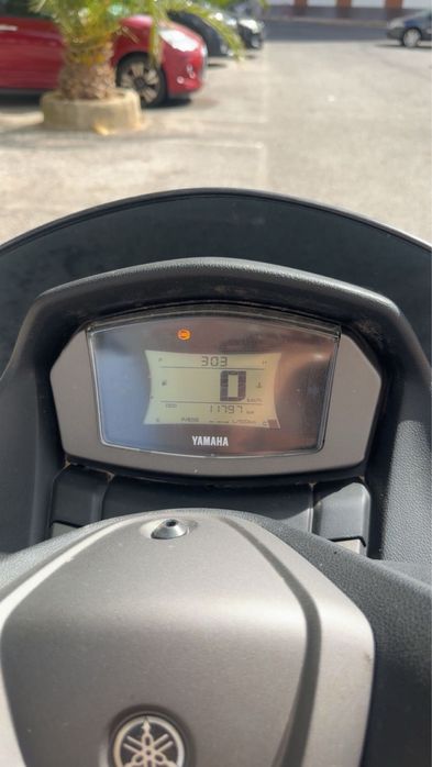 Mota  Nmax 125  revisoes feitas