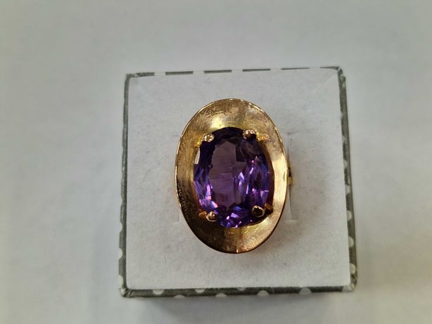 Złoty pierścionek/ 750/ 6.14 gram/ R22/ Aleksandryt/ Orientalny