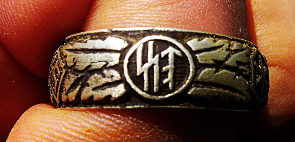 Oryginał Srebrny Sygnet Oficera Waffen SS H.Himmler ? Czaszka z Helu