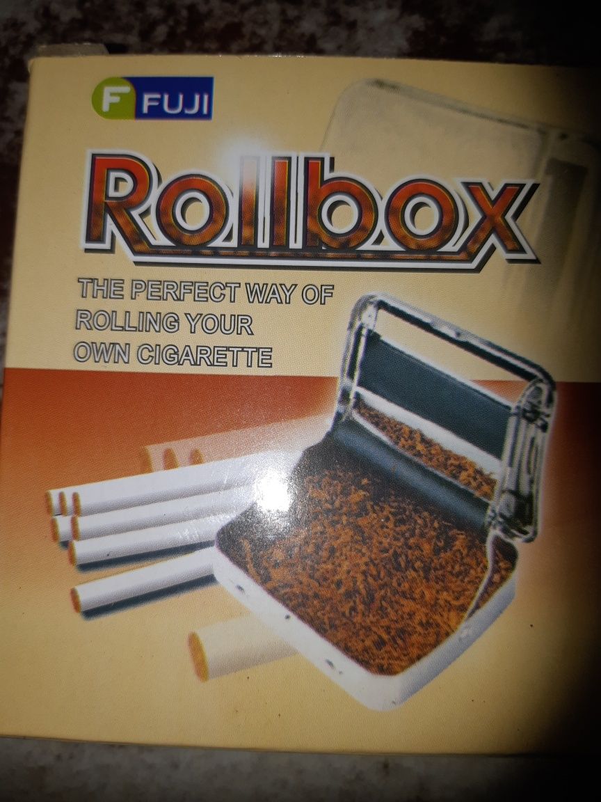 Машинка Rollbox новая