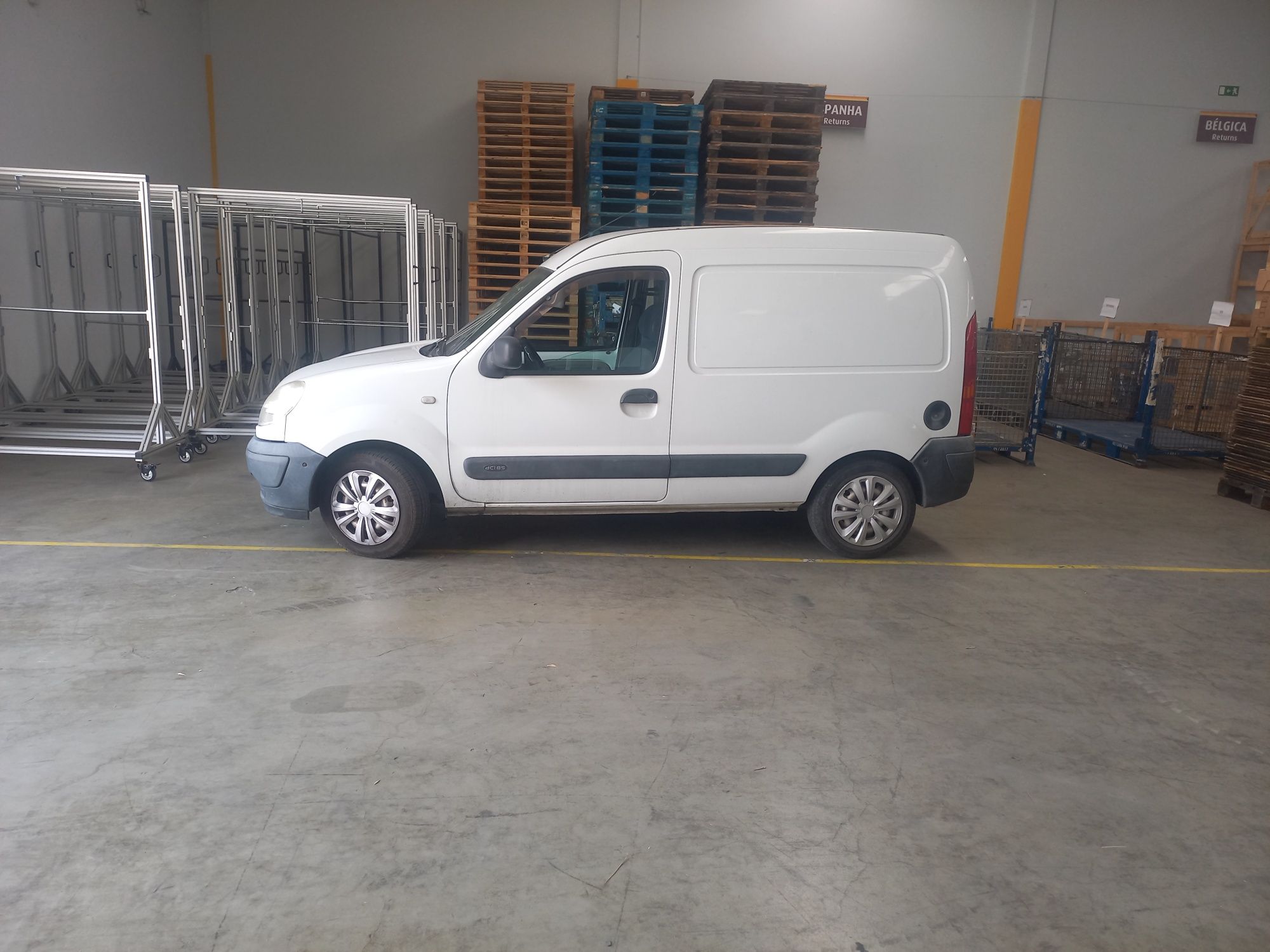 Renault  kangoo  impecável