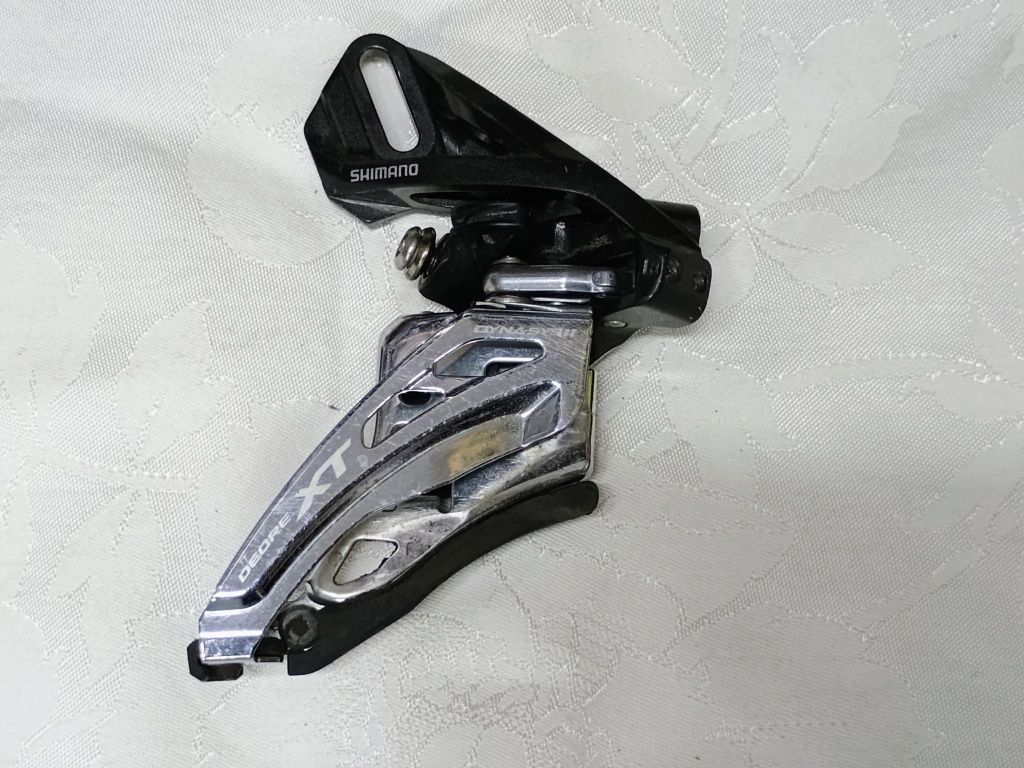 Manetka i przerzutka Shimano Deore XT SL-M8000 FD-M8020 przednia 2x11