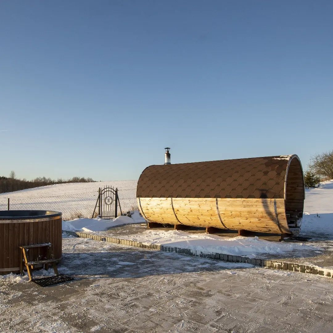 Całoroczny domek nad jeziorem zapraszamy Mazury sauna i bania