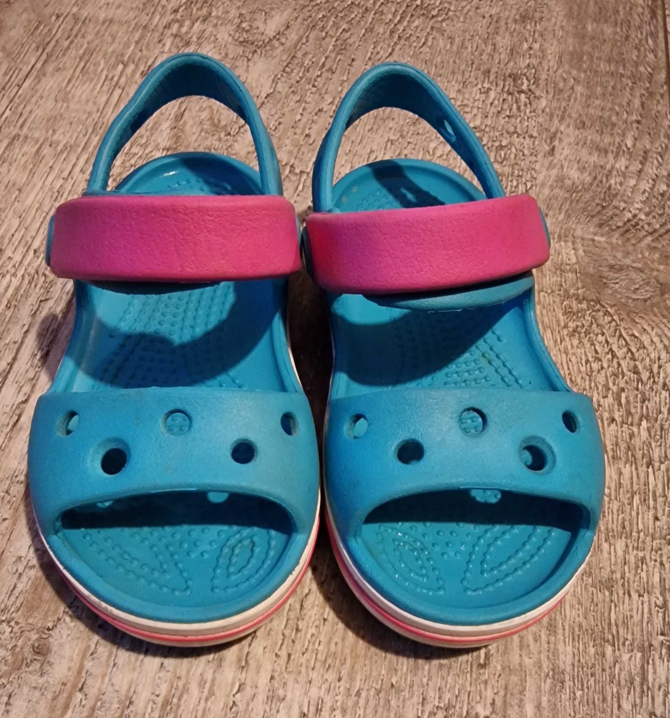 Sandalki marki crocs rozmiar 23-24 dlugosc stopy max 14cm