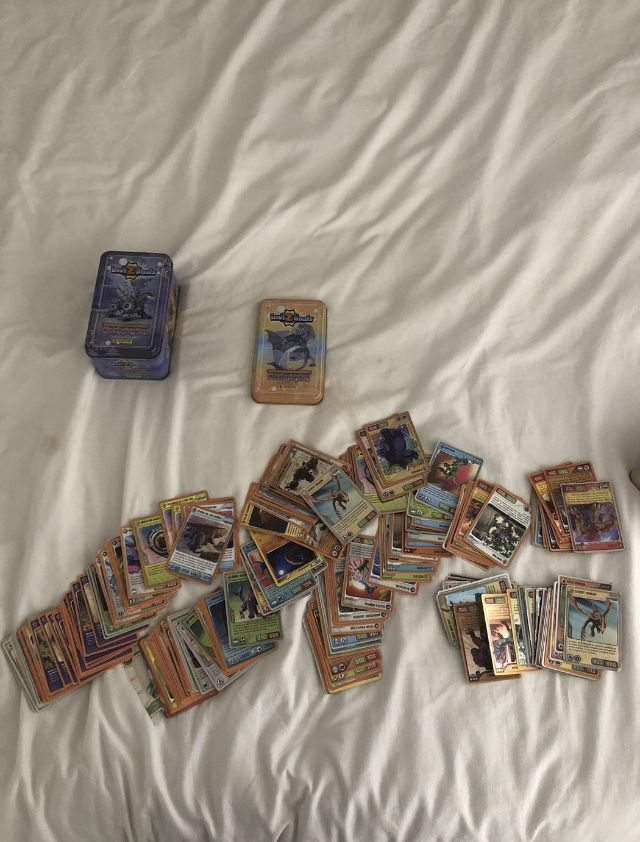 2 Caixas Cartas Invizimals