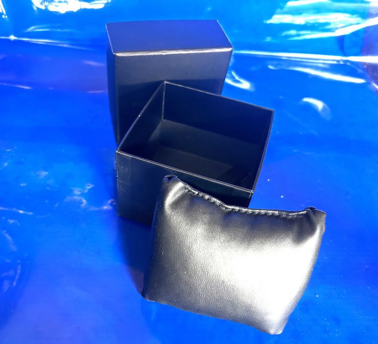 Pudełko do zegarka Rebecca Minkoff, czarne