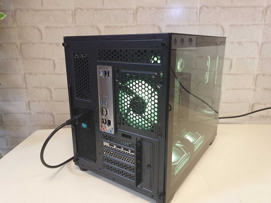 Игровой системный блок FORSAGE ∎ I5-12400F∎ 32GB ∎1TB ∎RX6600-8GB