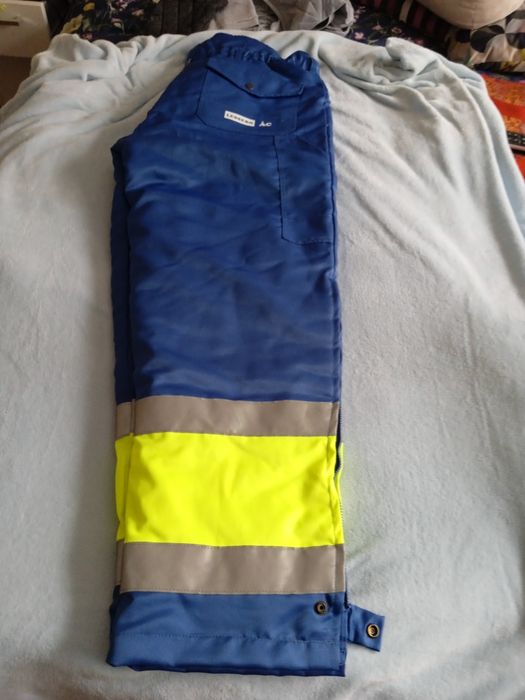 Nowe ocieplane spodnie robocze