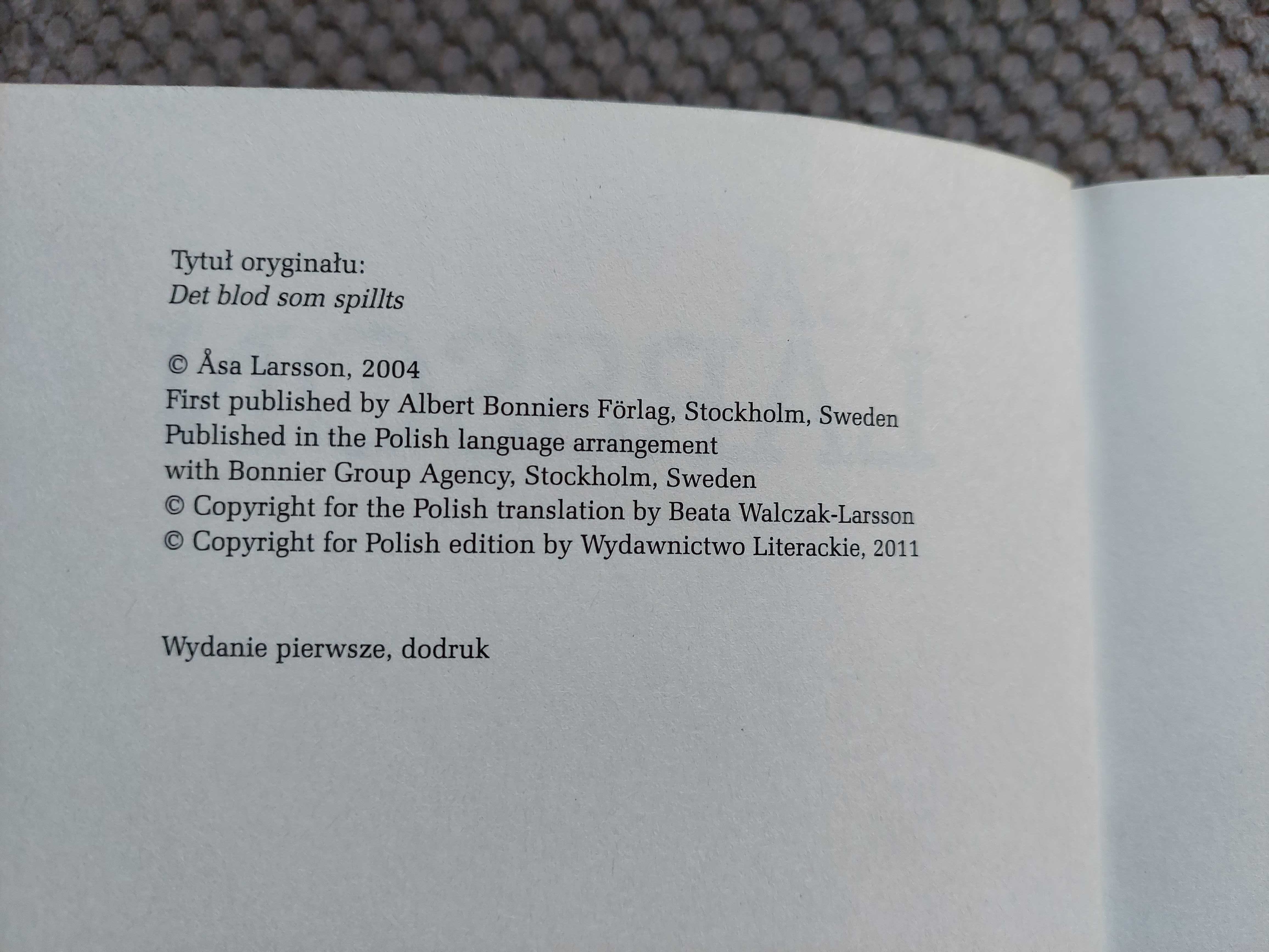 "Krew, którą nasiąkła" Åsa Larsson