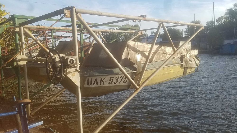Бокс с подьемником на 2 причале, верхний бьеф