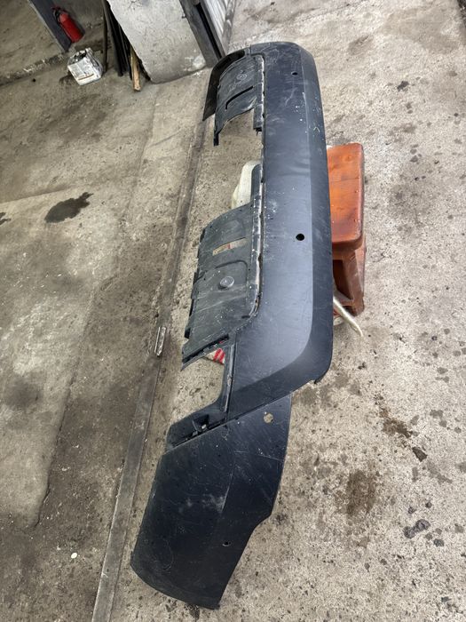 Низ бампера  Б/У Land rover discovery 5 l462