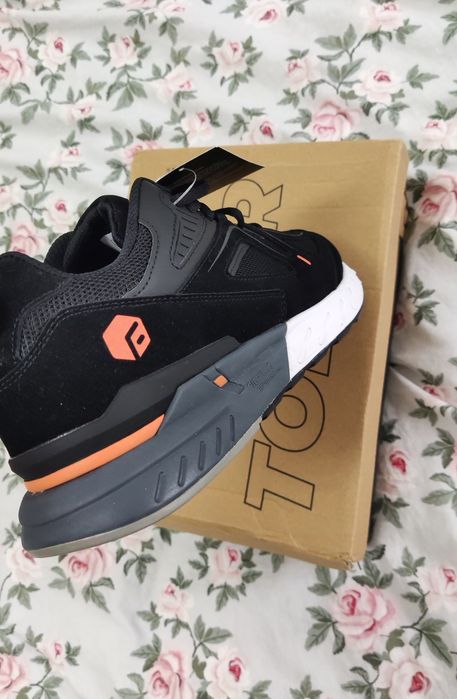 Buty sportowe Fitville Roz 43  28 cm