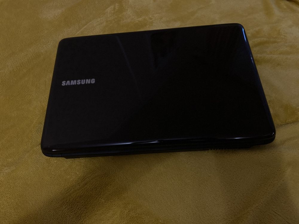 Ноутбук Samsung R540 (i7, 4gb ram)