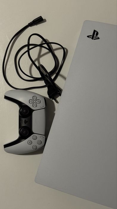 PlayStation 5 (PS5) + біла консоль