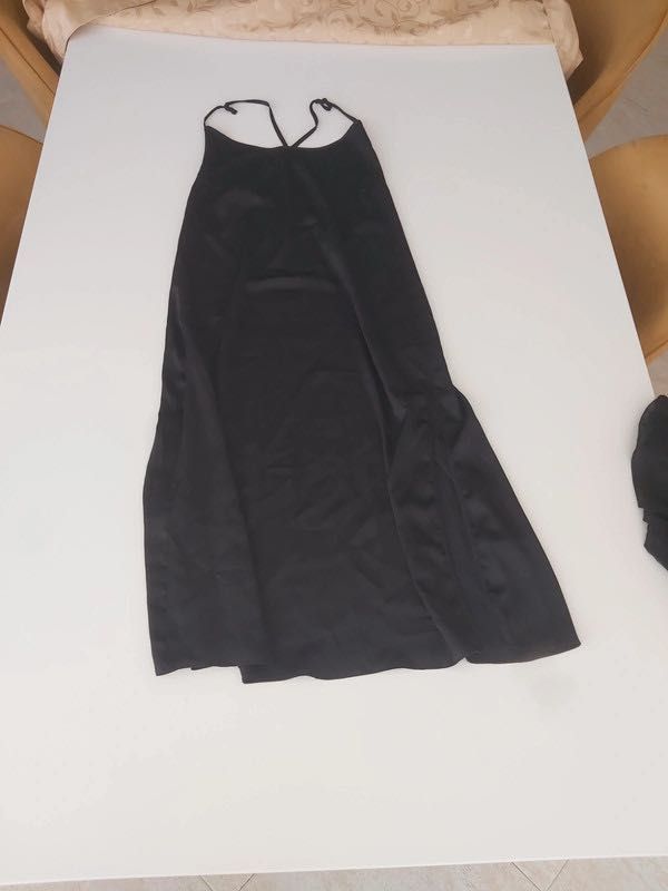 vários vestidos pretos - ver fotos e descrição