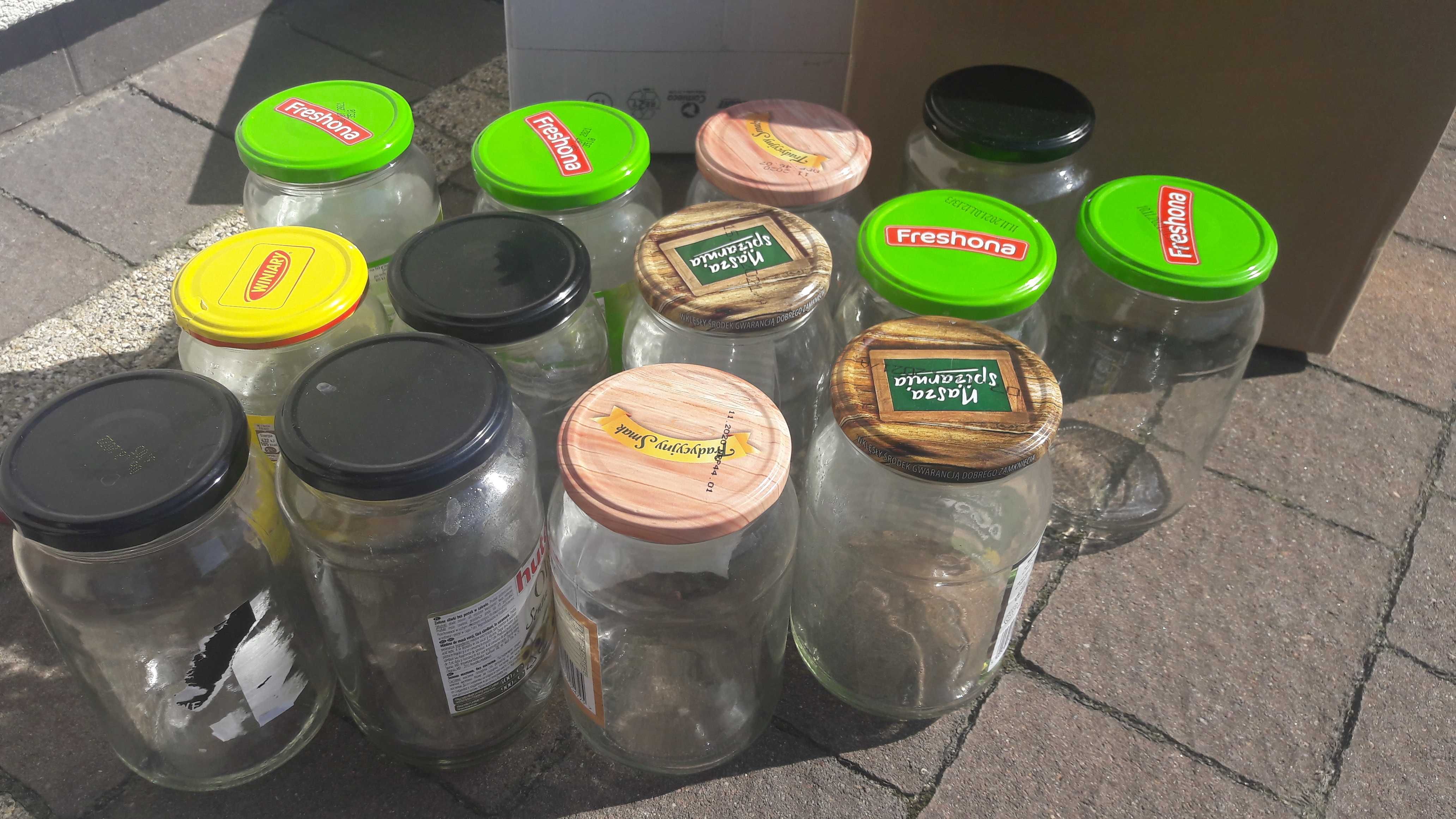 słoiki 850 ml i 900ml około 100szt po 2,5 zł szt z zakrętką Konin