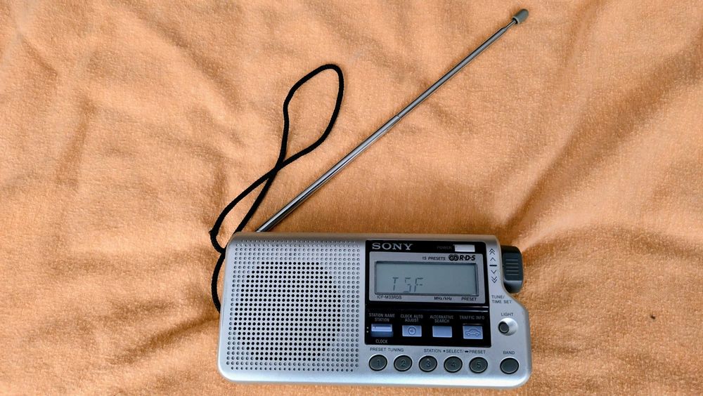 Radio Portatil Sony ICF-M33RDS
