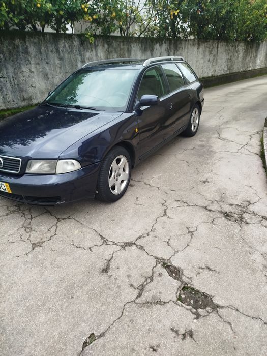 Audi A4 impecável