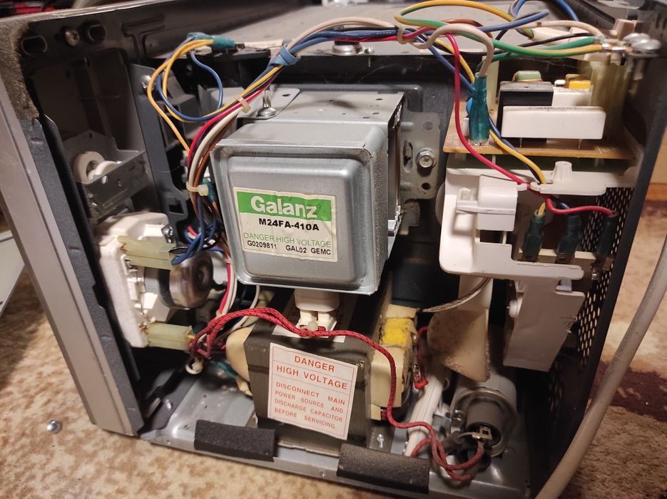 Микроволновая печь Gorenie MO-17 ME мікрохвильова піч