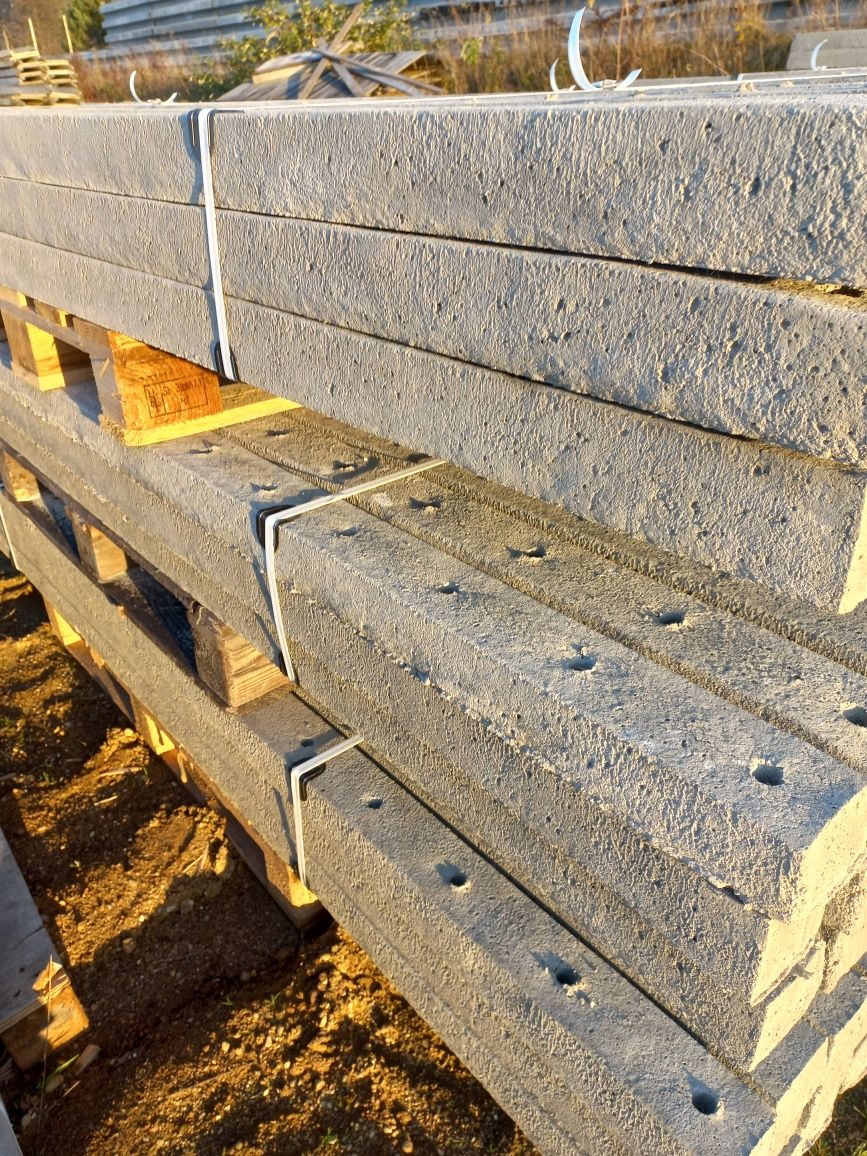 Słupek słupki pastwisko betonowy betonowe siatki leśnej