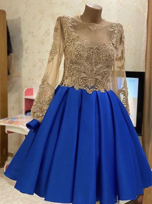 Дуже шикарне плаття нарядне пишне на випускний  випускна сукня