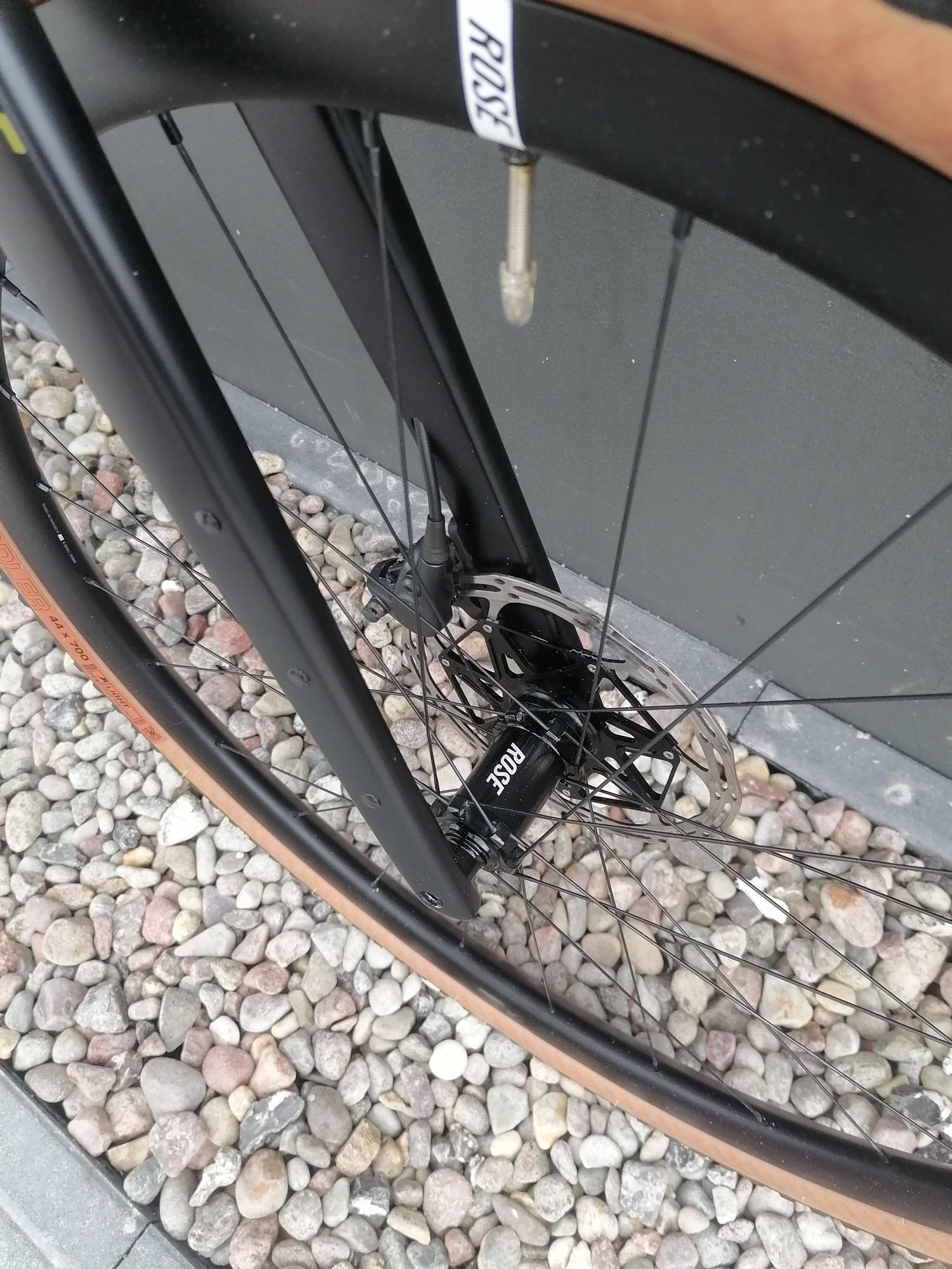 Rower carbon Gravel ROSE backroad sram FORCE. Elektryczne.