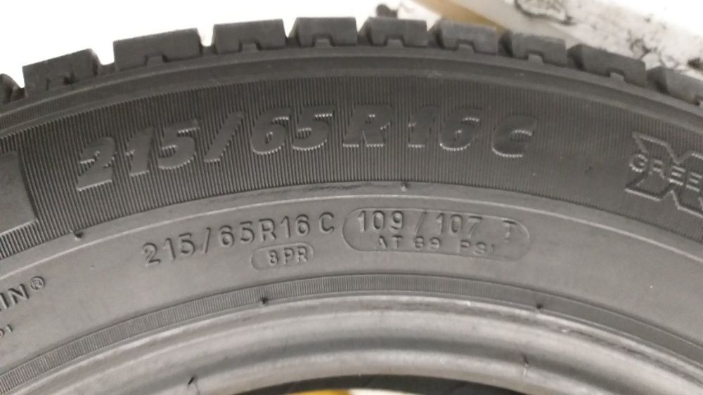 C826 sztuka 215/65R16C 109/107TMichelin Agilis