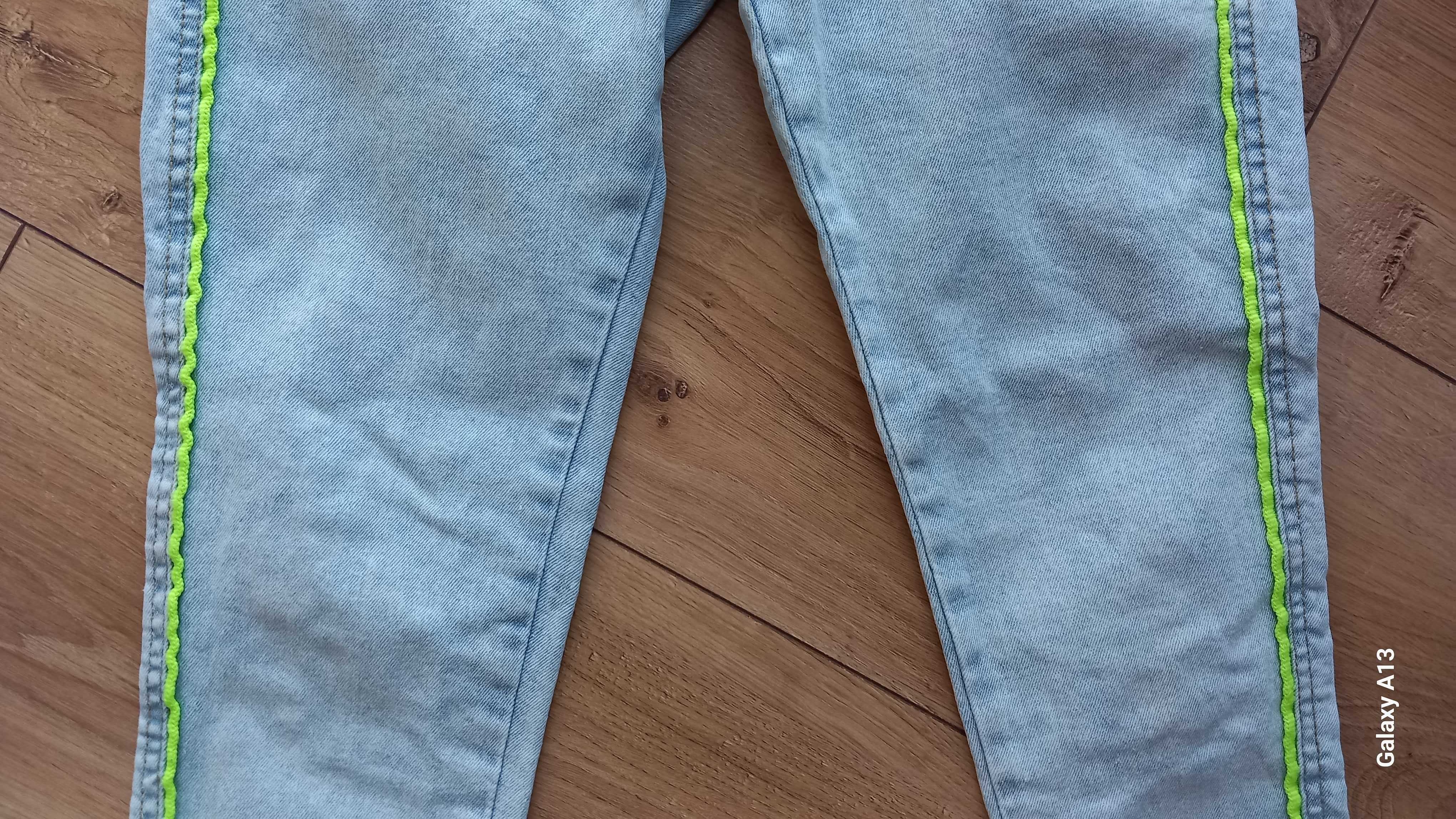 Spodnie dżinsowe 134