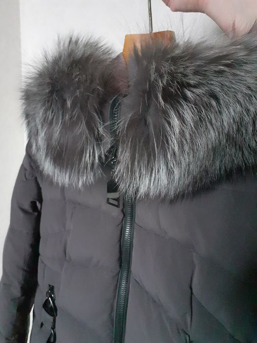 Пуховик жіночий з міхом