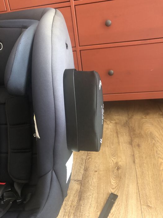 Fotelik samochodowy Axkid Move 9-25 kg