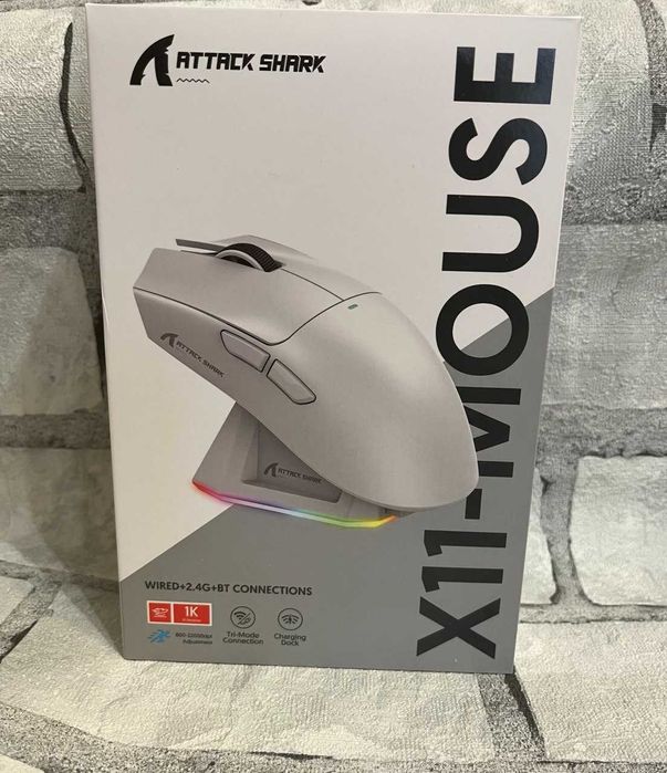 Ігрова мишка, безпровідна Attack Shark X11, зі станцією, біла