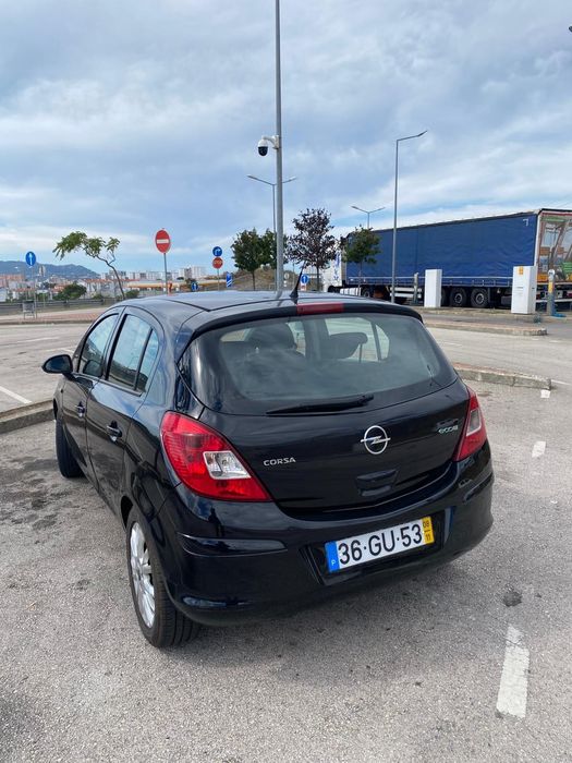 Opel Corsa 1.3 muito económico, o ideal para andar na cidade