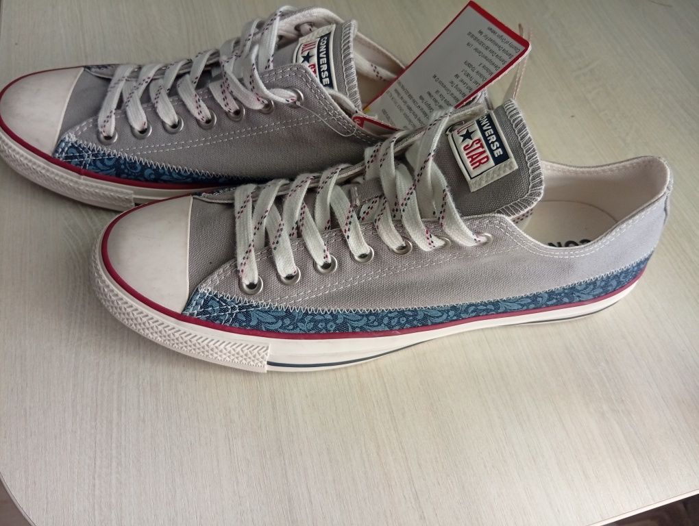Продам кеди Converse