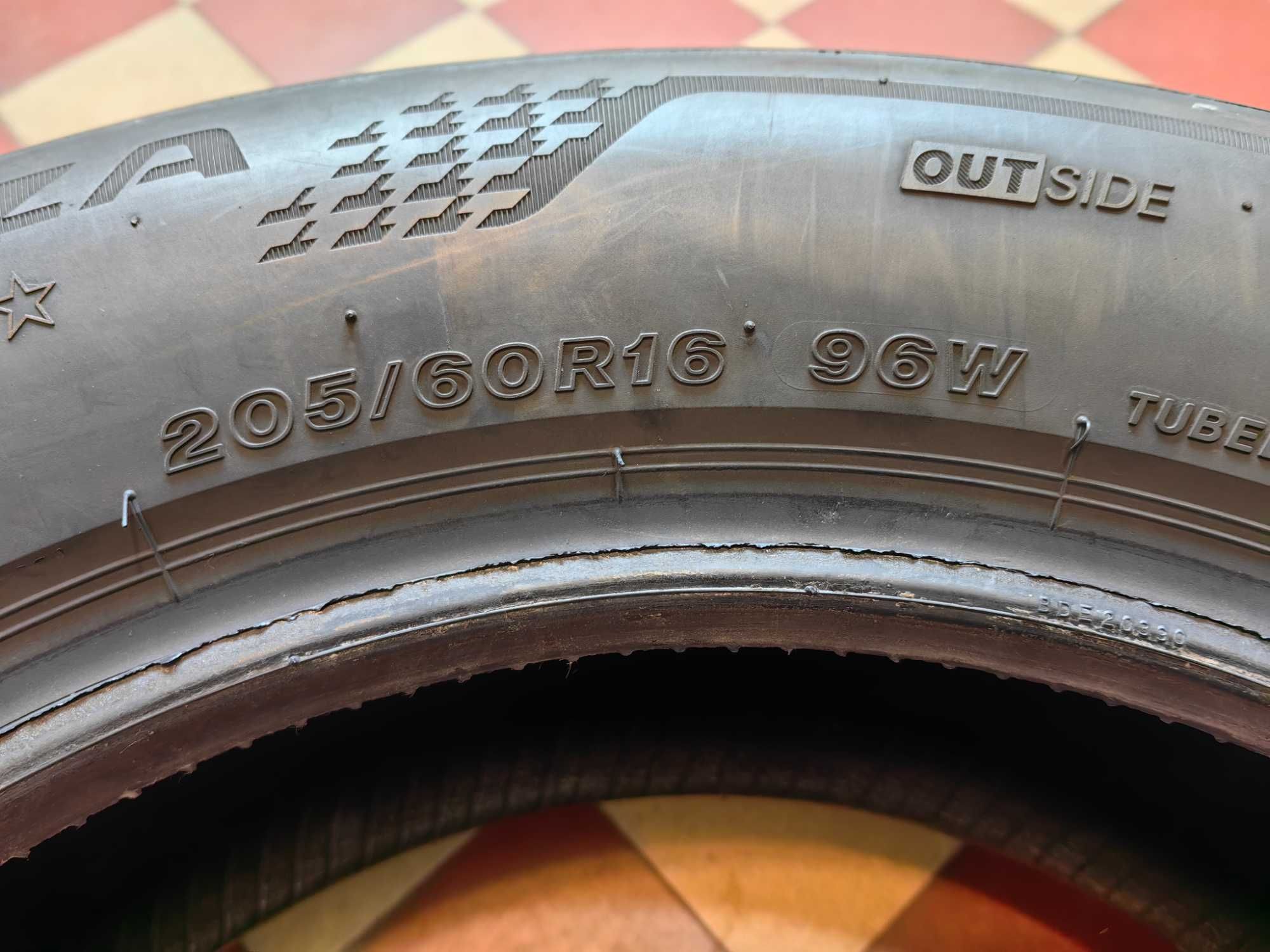 Bridgestone Turanza T005 205/60R16 96W #373&