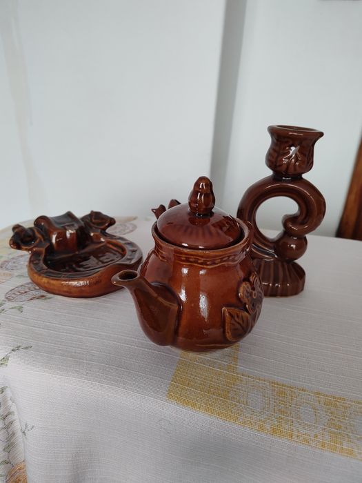 Komplet, dzbanuszek, świecznik, popielniczka i figurka PRL