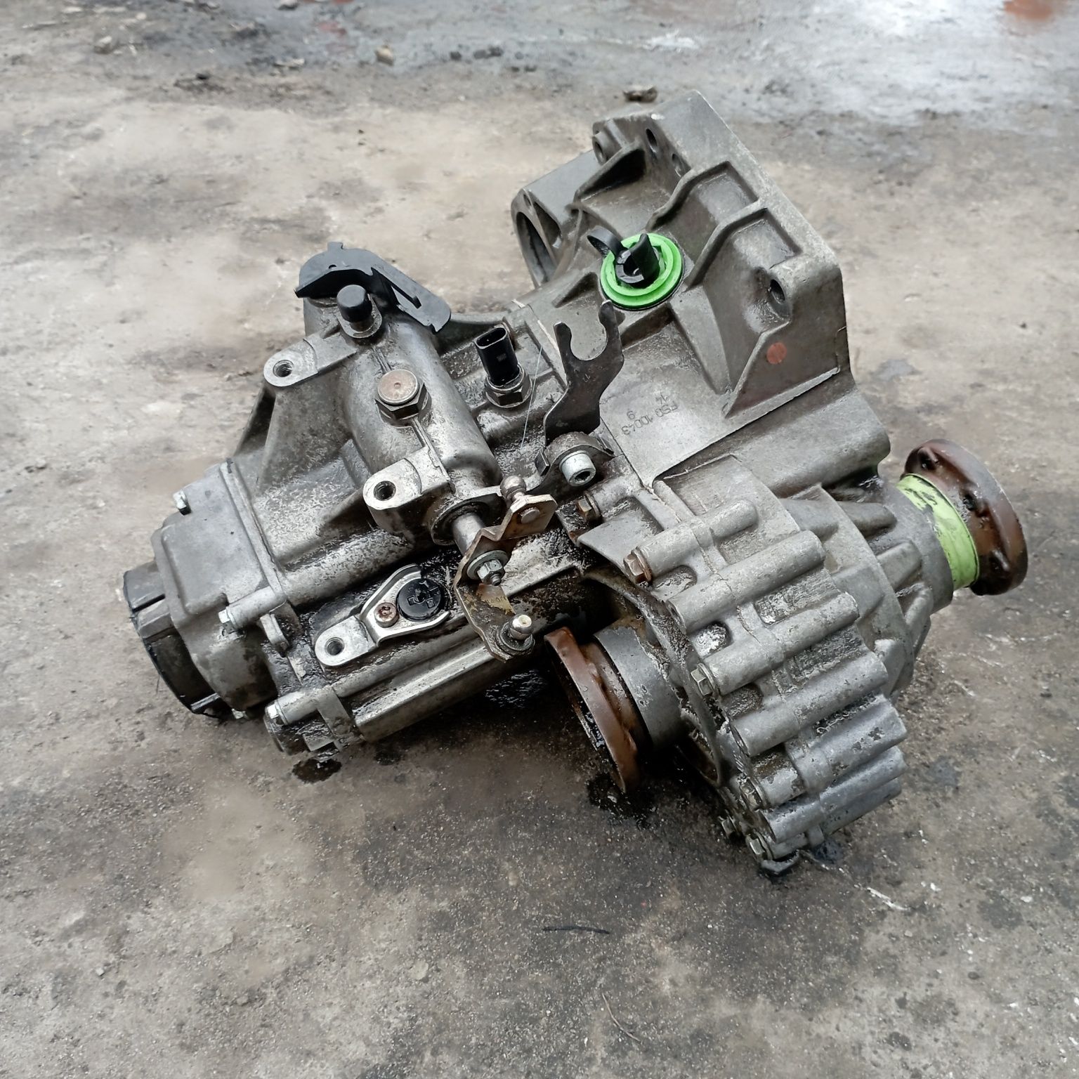 КПП коробка передач 1.4-1.6  Seat, VW Golf 4 Octavia tour Audi A3