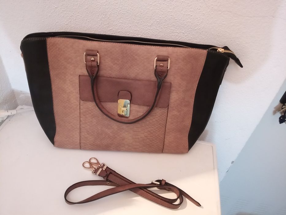 Mala grande, com alça, nova